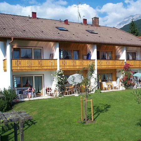 Ferienapartmenthaus Hubertushof Mittenwald Dış mekan fotoğraf